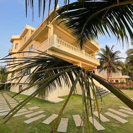Kay'S By The Sea Hotell Ajgaon Exteriör bild