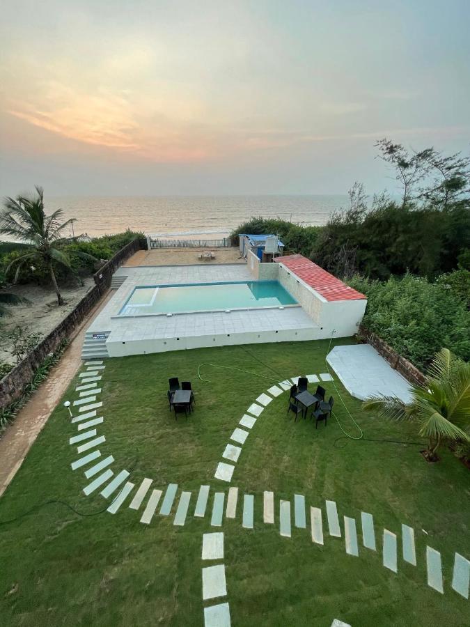Kay'S By The Sea Hotell Ajgaon Exteriör bild