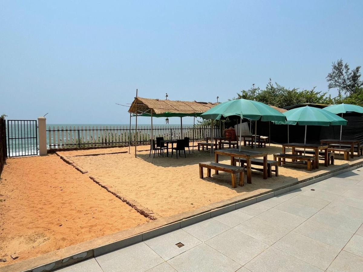 Kay'S By The Sea Hotell Ajgaon Exteriör bild