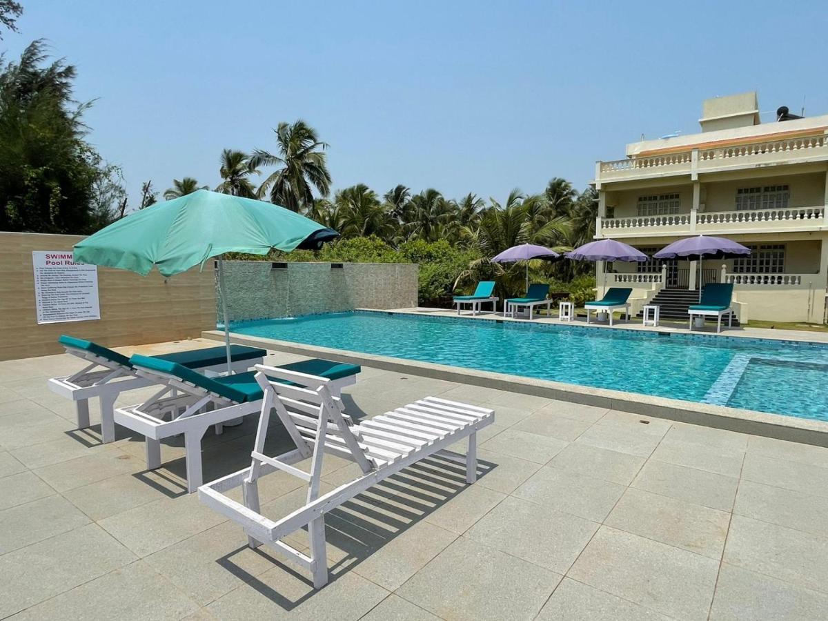 Kay'S By The Sea Hotell Ajgaon Exteriör bild