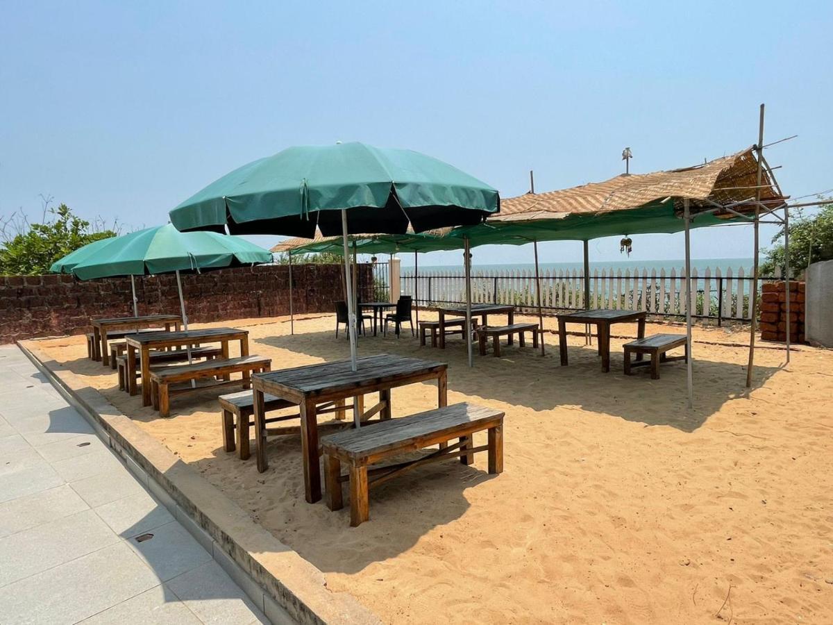 Kay'S By The Sea Hotell Ajgaon Exteriör bild