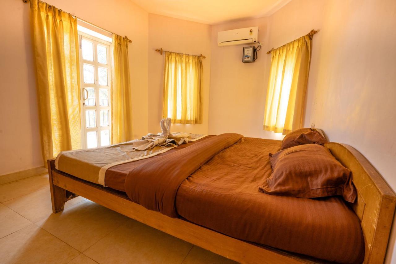 Kay'S By The Sea Hotell Ajgaon Exteriör bild